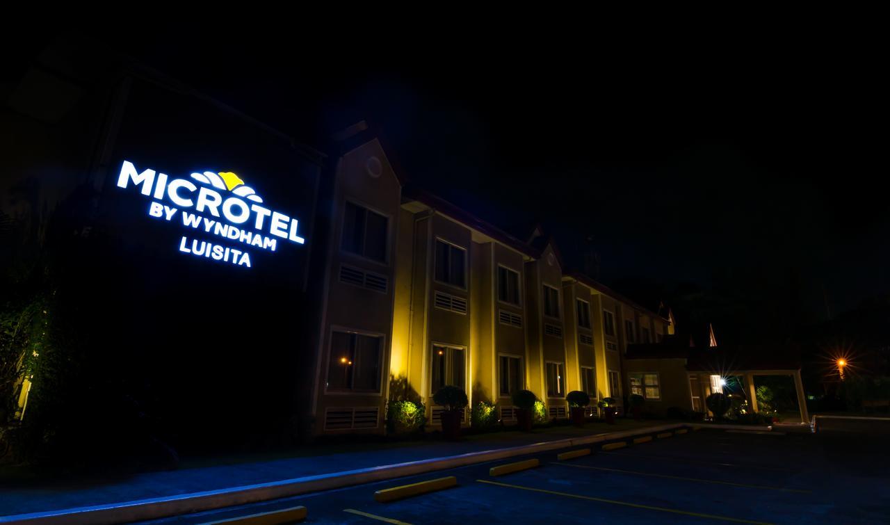 Microtel By Wyndham Tarlac Eksteriør bilde